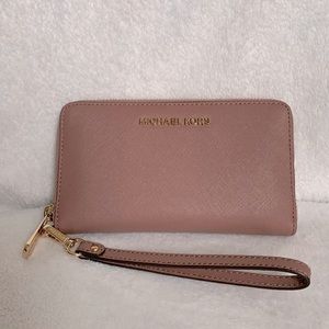 Michael Kors Jet Set Large Multi Function Phone Case - Mauve